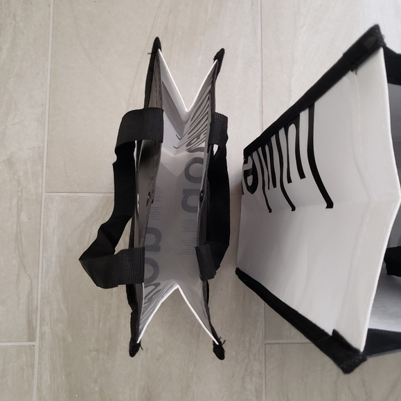 Lululemon Athletica Reusable Snap Closure Tote Bags - Picture 3 of 7